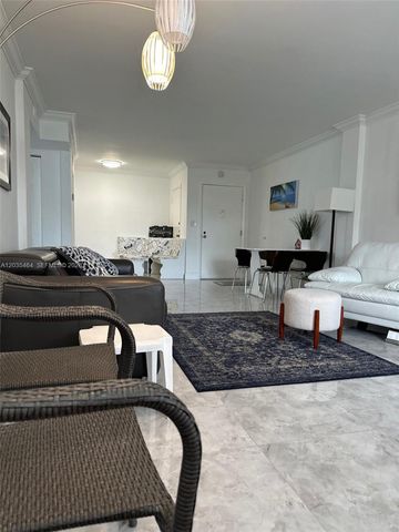 245 18th Street 401, Miami Beach, FL 33139
