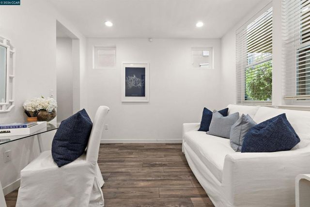 216 Ashton Way, Pleasant Hill, CA 94523