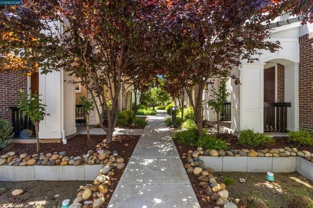 216 Ashton Way, Pleasant Hill, CA 94523