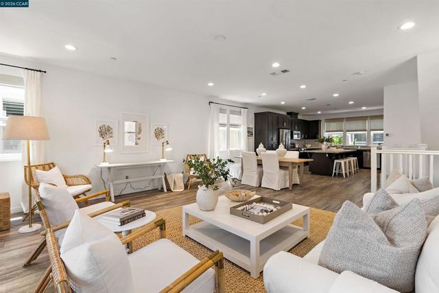 216 Ashton Way, Pleasant Hill, CA 94523