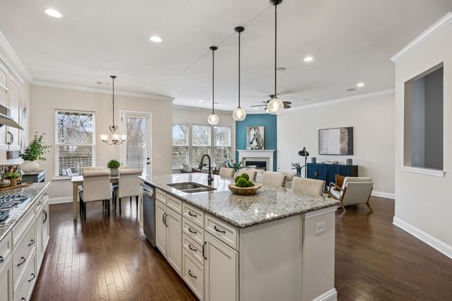 1126 Amelia Park Dr, Franklin, TN 37067