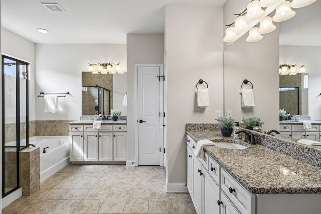 1126 Amelia Park Dr, Franklin, TN 37067