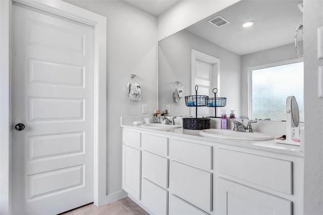 7218 Clearwater Cove Drive, Cypress, TX 77433