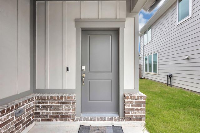 7218 Clearwater Cove Drive, Cypress, TX 77433