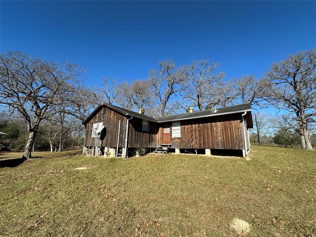 14556 County Road 445, Marquez, TX 77865