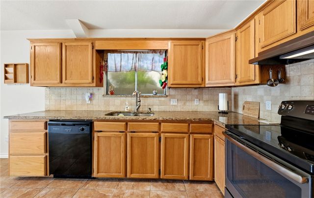 5305 Woodgate Dr, Corpus Christi, TX 78413