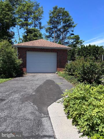 619 RENOVA AVE, Lebanon, PA 17042