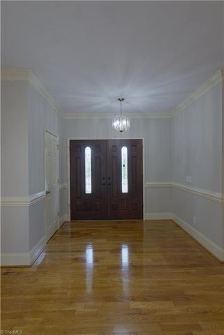 2034 Waterford Pointe Road, Lexington, NC 27292
