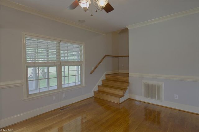 2034 Waterford Pointe Road, Lexington, NC 27292