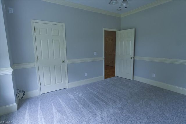 2034 Waterford Pointe Road, Lexington, NC 27292