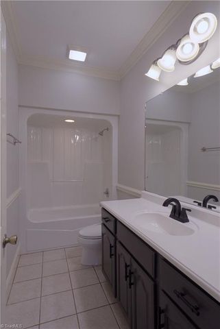 2034 Waterford Pointe Road, Lexington, NC 27292