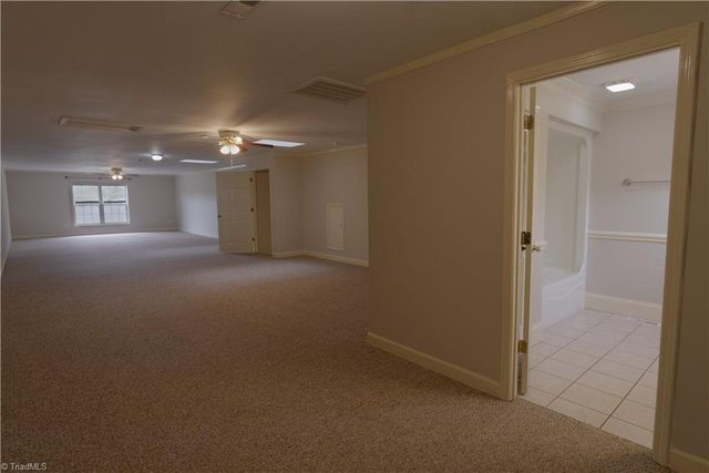 2034 Waterford Pointe Road, Lexington, NC 27292