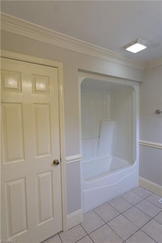2034 Waterford Pointe Road, Lexington, NC 27292