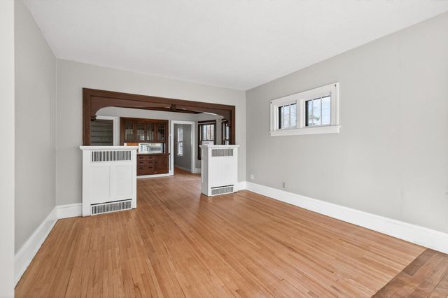 1123 Sherburne Avenue, Saint Paul, MN 55104