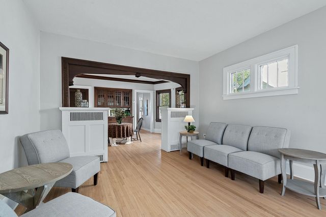 1123 Sherburne Avenue, Saint Paul, MN 55104