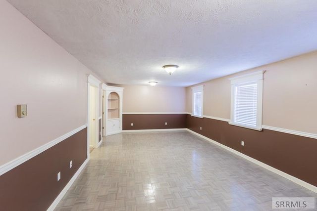 225 Nez Perce Ave, Rexburg, ID 83440