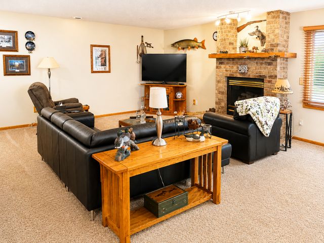 3823 Minnesota Lane N, Plymouth, MN 55446