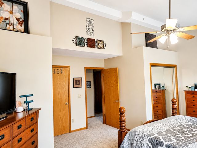 3823 Minnesota Lane N, Plymouth, MN 55446
