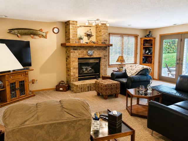 3823 Minnesota Lane N, Plymouth, MN 55446