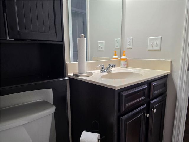 65 Foxgrove Cv, Covington, GA 30014