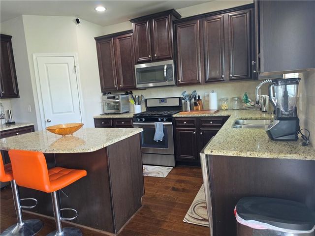 65 Foxgrove Cv, Covington, GA 30014
