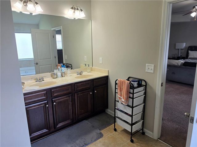 65 Foxgrove Cv, Covington, GA 30014