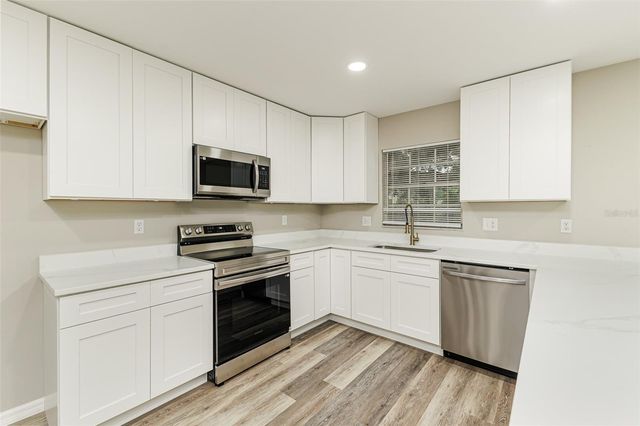 5421 LAKE LUTHER ROAD, Lakeland, FL 33805