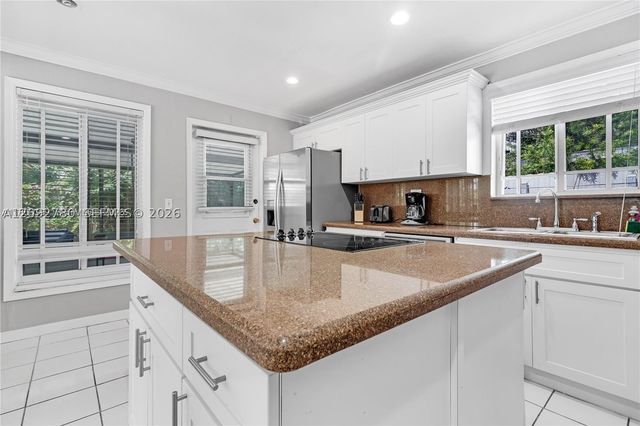 460 NW 88th Ter, El Portal, FL 33150