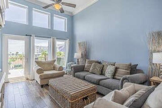 9520 Seawall Blvd 247, Galveston, TX 77554