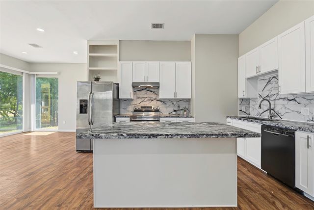 20 Coolcrest Drive, Point Blank, TX 77364