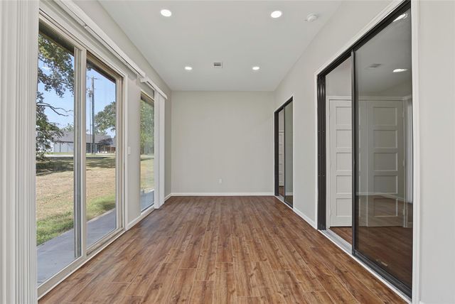 20 Coolcrest Drive, Point Blank, TX 77364