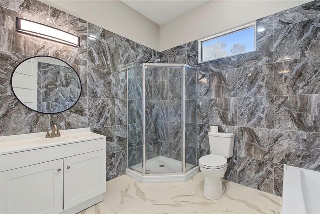 20 Coolcrest Drive, Point Blank, TX 77364