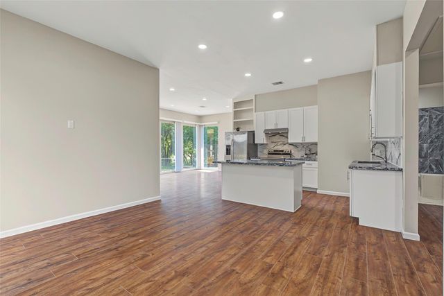 20 Coolcrest Drive, Point Blank, TX 77364
