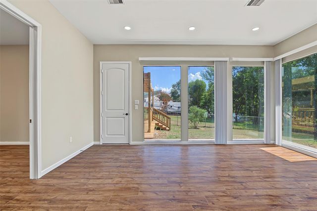 20 Coolcrest Drive, Point Blank, TX 77364