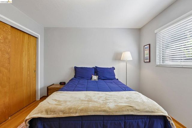 85 Edgemont Way, Oakland, CA 94605