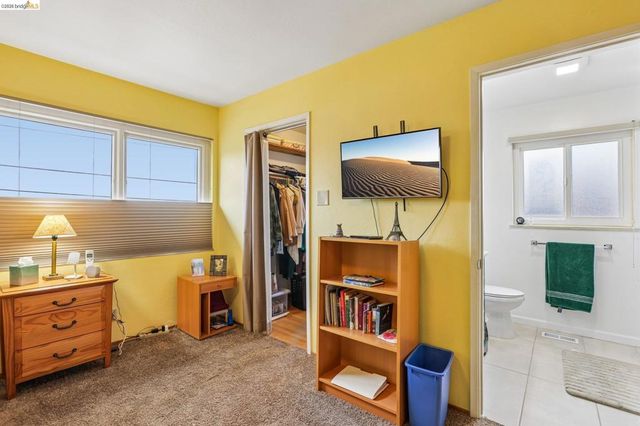 85 Edgemont Way, Oakland, CA 94605