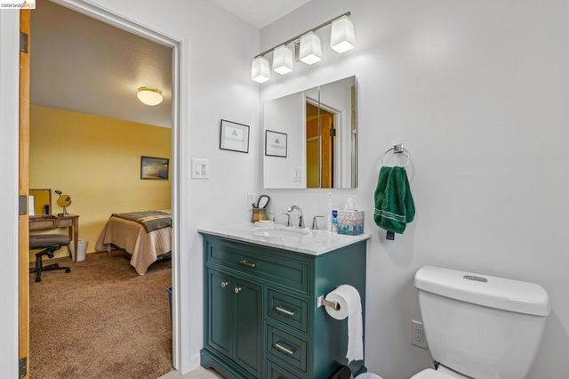 85 Edgemont Way, Oakland, CA 94605