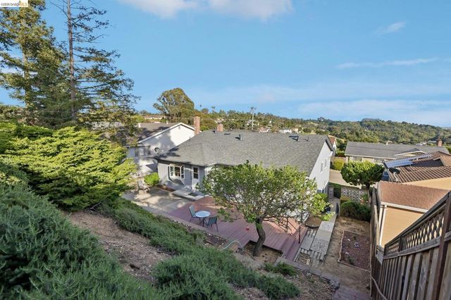 85 Edgemont Way, Oakland, CA 94605