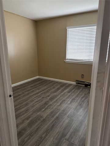 4515 7th Street, Bacliff, TX 77518