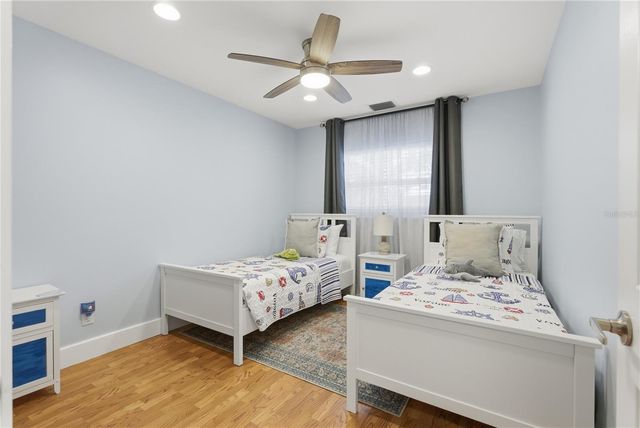 8288 137TH LANE, Seminole, FL 33776