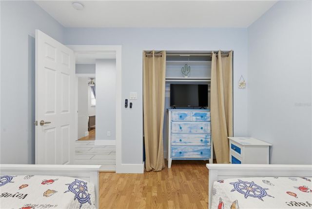 8288 137TH LANE, Seminole, FL 33776