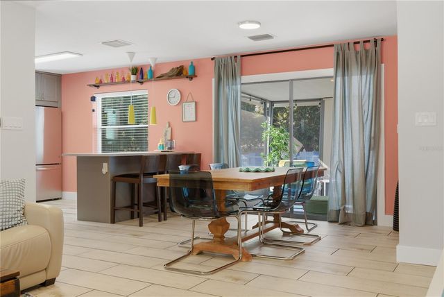 8288 137TH LANE, Seminole, FL 33776