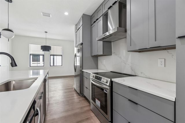 1218 E KAY STREET 14, Tampa, FL 33602