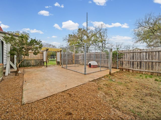 603 Eagle Drive, Eddy, TX 76524