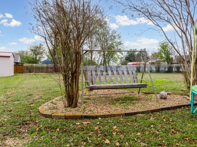 603 Eagle Drive, Eddy, TX 76524