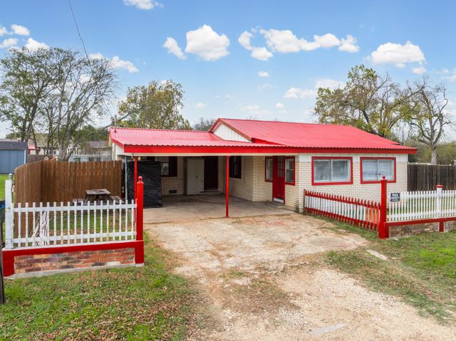603 Eagle Drive, Eddy, TX 76524
