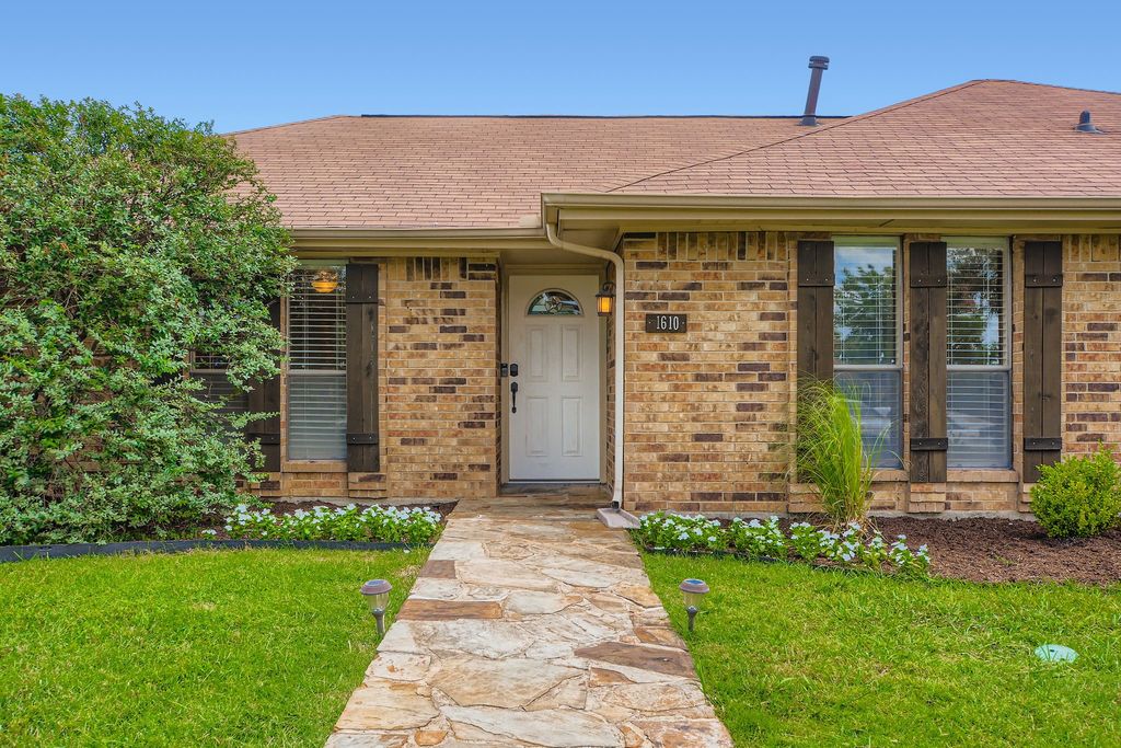 1610 Concord Place, Carrollton, TX 75007