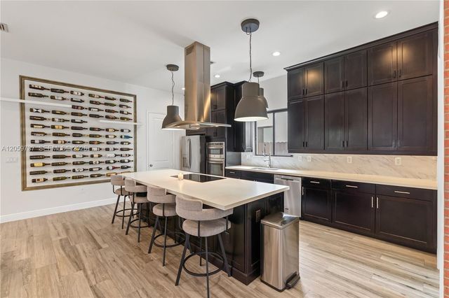 14550 SW 32nd st, Miami, FL 33175