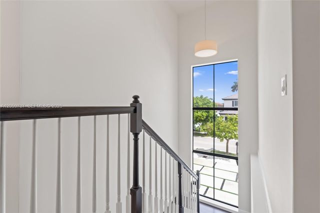 14550 SW 32nd st, Miami, FL 33175
