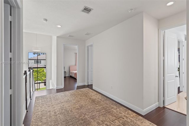 14550 SW 32nd st, Miami, FL 33175